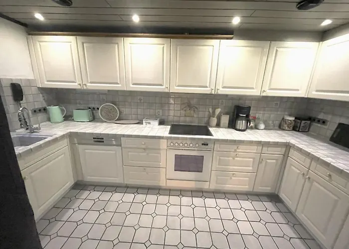 Traumhaus Mit Mega Specials בית נופש